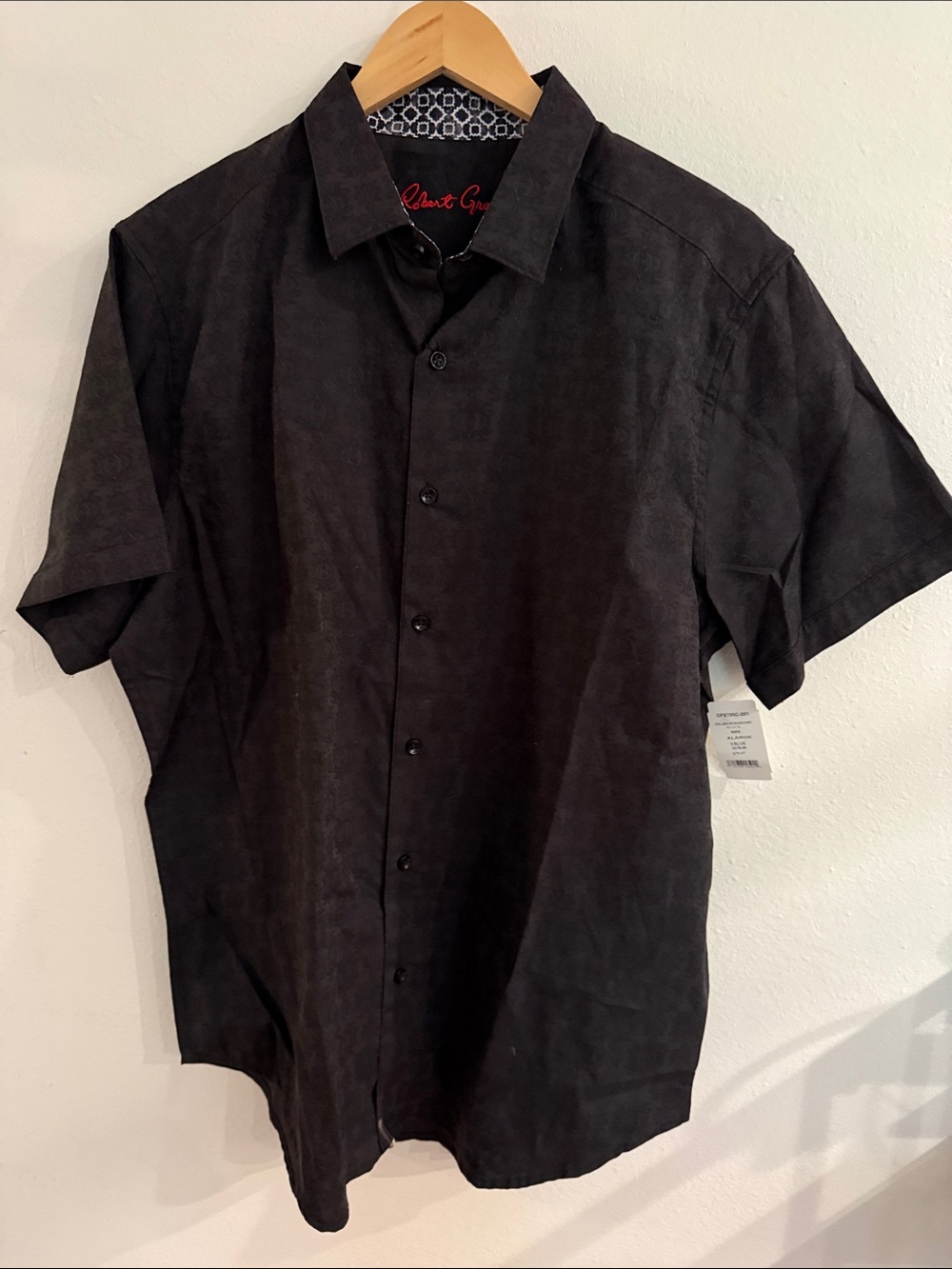 Robert Graham sz XL NWT Black Short-Sleeve Button-Down Shirt new